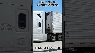 BIG TRUCK SHORT VIDEOS #00765 / FREIGHTLINER #automobile #semitrailer #trucking