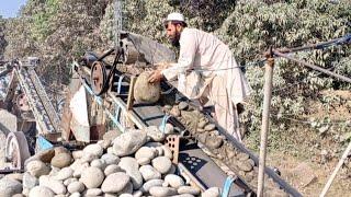 "Big Rock Crusher Machine: A Giant in Action"Big Rock Crushing: A Powerful Process"#stonecrusher