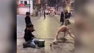 İstanbul'da turist kadın sokakta müzik çalan çocukların önünde böyle twerk yaptı