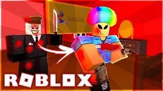 MY BODYGUARD BACK STABBED ME! (Roblox Murder Mystery 2)