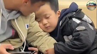 Kind college students help lost sleepy boy find father