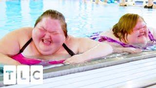 "I'm A Dolphin": Amy and Tammy Go Swimming! | 1000-lb Sisters