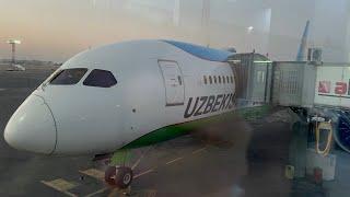 Flying back home: Uzbekistan Airways Boeing 787 Dreamliner (UK78706) Tashkent to New York. TAS-JFK