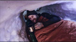 Sleeping under the Snow - Building a Quinzee for Winter Camping Night!