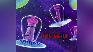 Turn me up (prod.RicoGotThatFye)