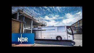 Gefangenentransport und Urteilsspruch | Wie geht das? | NDR Doku