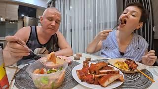 Мукбанг нагуляли ЗВЕРСКИЙ АППЕТИТ! Делаем ДОБРО и ВКУСНО кушаем в Таиланде! Ужин в Паттайе