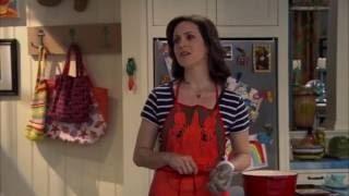 Liv & Maddie 4x02 Linda & Heather A Rooney: Joey/Karen (Joey: We broke up)