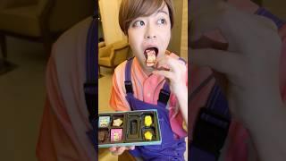 SNACKS COME OUT OF THE CARDBOARD DOOR！#asmr