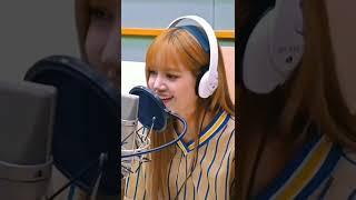 Lisa singing baby  shark 