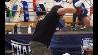 Diferencias entre el gancho horizontal y el swing de derecha en el Boxeo.