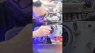 cual es la posición correcta de una lampara led? #autos #led #motos #tutorial #cars