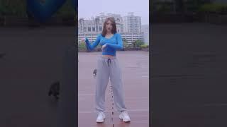 Hot modeling girl liu tai yang ‍‍dancing masti 