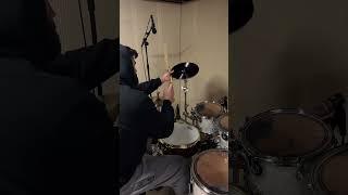 How to play music