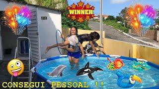 ATRAVESSANDO O ARCO DENTRO DA PISCINA