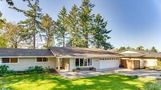 4100 SE HAGER LN, Milwaukie, OR Presented by Megan Kavanaugh.