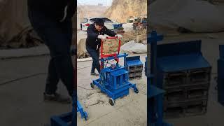Simple and practical small brick making machine