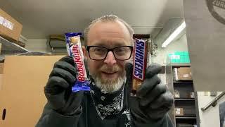 Snickers vs Baby Ruth! Same ingredients, different result #candyreviews #snackreviews #babyruth