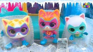 SuperKitties Toys Episode with Mr. Puppypaws! Juguete Spergatito