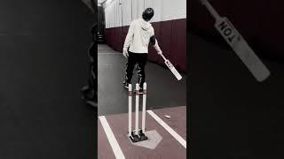Pro baseball player VS cricket bowler! #baseball #cricket #athlete #shorts