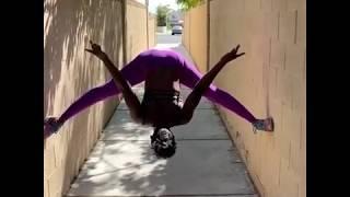 How Women Stretch and Split on Instagram - 055 - kemistri - Kemistri the Contortionist