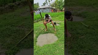 Goes into the hole on both sides