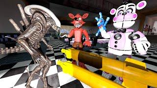 ANIMATRONICS DEFEND THE BOMB FROM THE ALIEN IN THE PIZZERIA FNAF COOP ► Garry's Mod