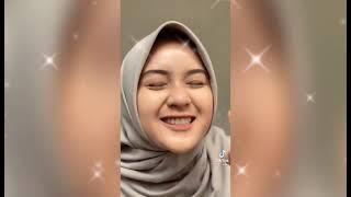 Tiktok Hijab Cantik Mempesona  5 Tiktok ers Cantik Mempesona Dari Indonesia 