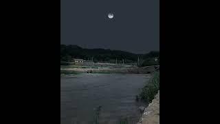 Bulan di Khayangan