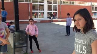 "SE BUSCAN VALIENTES" Corto sobre BULLYING