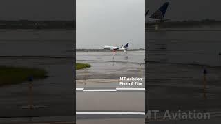 #united #boeing #737 #takeoff #departure #departing #airplane #aircraft #aviation #planespotting
