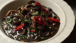 Sotong Masak Hitam (Squid Cooked in Its Own Ink)