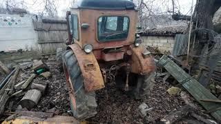 Starting Tractor T 40 After Years Starting Old Tractor