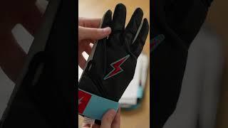 Unboxing: BRUCE BOLT Miami Black Batting Gloves
