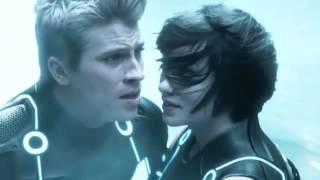 Tron Legacy - Flynn Lives