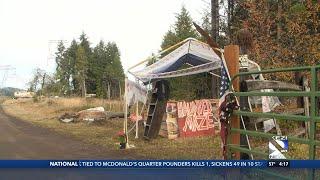 Marcola neighbors warning visitors about suspicious haunted maze