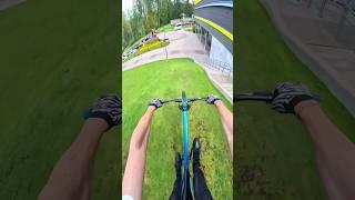 Urban fun on a DJ bike #mtb #dirtjumper #urbandownhill #mtblife #anatoly_brv #todayweride  "