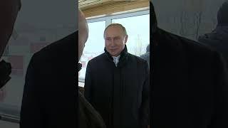 #putin #lider #presidente #rusia In a cold day of winter in Christmas, Vladimir Putin.