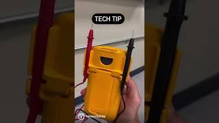 Measuring voltage the right way #electronics #electricity #electrician #voltage #outlet