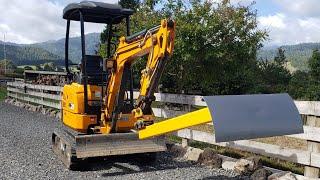 Rhino XN20 Mini Excavator | Extended Reach