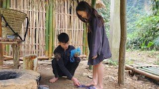 The homeless boy went to sell cassava, felt sorry for the girl so he bought her a pair of sandals