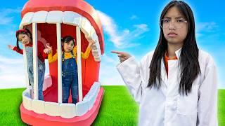 Wendy the Dentist vs Candy: Eva & Maddie Learn about Healthy Teeth