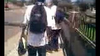 This is how Joduv walks