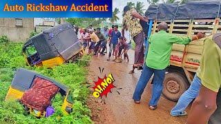 Accident Auto Rickshaw is being pulled out vehicle | Auto videos | Crazy Autowala