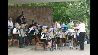 Rheinparkkonzert "Gemeinsam musizieren mit Quetsch" Akkordeon-Orchester Wesseling