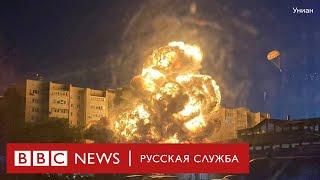 Военный самолет упал в жилом массиве в Ейске