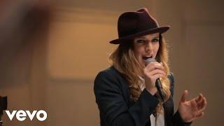 ZZ Ward - Save My Life – Live In Studio With Fitz