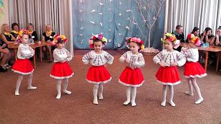 Ukrainian dance in kindergarten  Лучший украинский танец