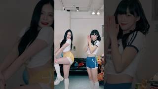 그거 그렇게 하는거 아니라구 #뚜떠즈 #dduddeoz #댄스 #댄스챌린지 #dance #dancechallenge #challenge #kpop #챌린지 #미니언즈