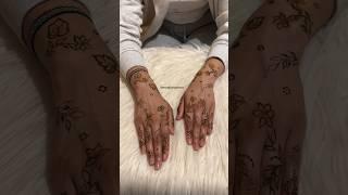 Dainty Floral Henna | HennabyKarisma #henna #mehndi #floralhenna #simplehenna